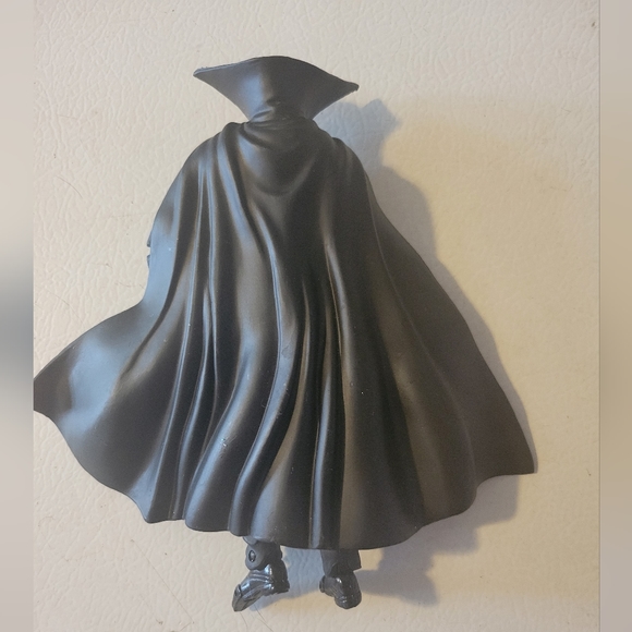 Toy Biz Marvel Legends Dracula Action Figure - Picture 4 of 6